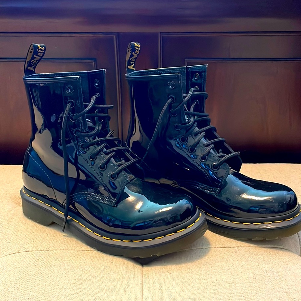 Patent leather Doc Martens Like new